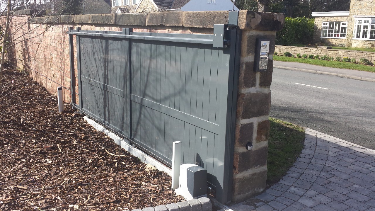 sliding gate with motor